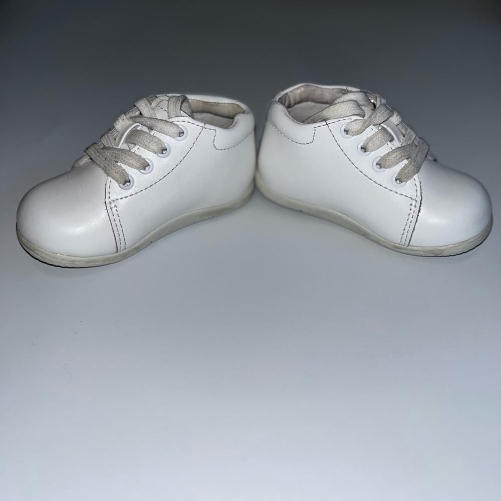Stride Rite Toddler Walking Shoes – Size 5!